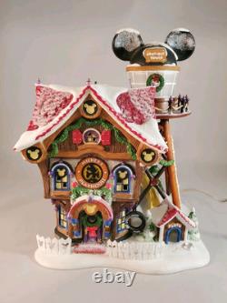 Dept 56 Disney North Pole Series Mickey's North Pole Holiday House 2003