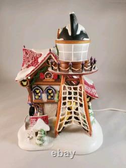 Dept 56 Disney North Pole Series Mickey's North Pole Holiday House 2003