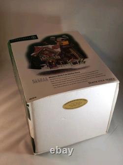 Dept 56 Disney North Pole Series Mickey's North Pole Holiday House 2003