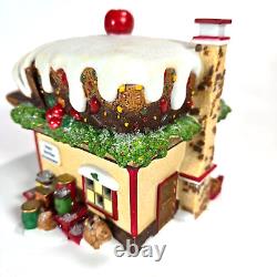 Dept 56 Fretta's Fruit Cake Company North Pole Village Series #56.56786 READ