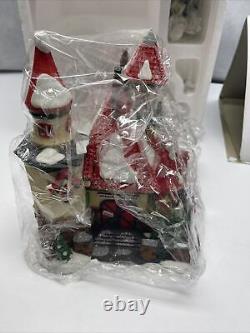 Dept 56 Heritage Village North Pole Series #56391 Route 1 Mr Mrs Clause Xmas JD