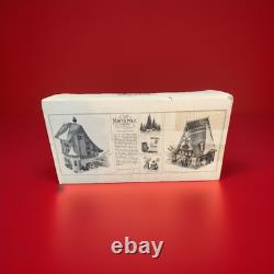 Dept 56 Heritage Village North Pole Series Candy Cane Lane Set #56390 NIB