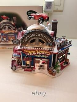 Dept 56 Hot Wheels Custom Car Shop #56.56784 NEW MOTOR INSTALLED NORTH POLE 2