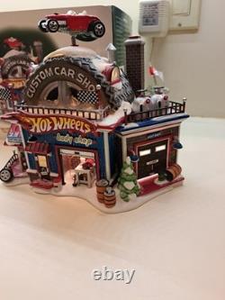 Dept 56 Hot Wheels Custom Car Shop #56.56784 NEW MOTOR INSTALLED NORTH POLE 2