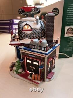 Dept 56 Hot Wheels Custom Car Shop #56.56784 NEW MOTOR INSTALLED NORTH POLE 2