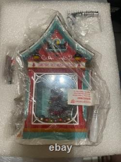 Dept 56 Kringle's Christmas Tree Display Gallery 6007609