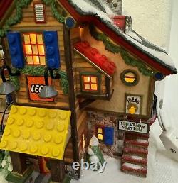 Dept 56 LEGO Building Creation Station 56735 North Pole Series 2001