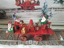 Dept 56 Loading The Sleigh 52732 Christmas Village Animated North Pole WORKING