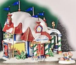 Dept 56 Lot of 2 NORTH POLE SNOW BANK + BREAKING THE BANK Department D56 New