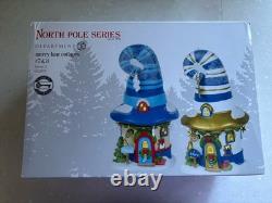 Dept 56 MERRY LANE COTTAGES #7 & 8 Set of 2 North Pole 6002878 Platinum Key D56