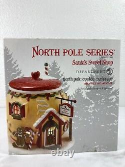 Dept 56 NORTH POLE COOKIE EXCHANGE 4020208 North Pole Santa's Sweet Shops