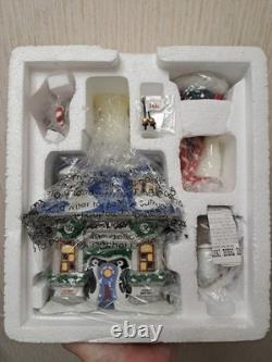 Dept 56 NORTH POLE PENGIUN VISITORS' CENTER #805547 (COMPLETE) PRISTINE