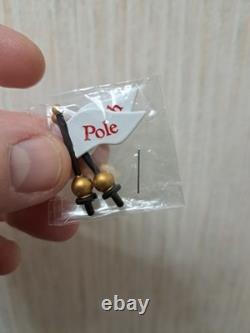 Dept 56 NORTH POLE PENGIUN VISITORS' CENTER #805547 (COMPLETE) PRISTINE