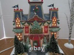 Dept. 56 North Pole 2002 Glacier Park Pavillon #56.56745 Lighted & Animated