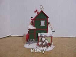 Dept. 56 North Pole 2006 Candy Cane Corner C Weathervane #56.5692 HTF Excellent