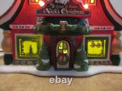 Dept. 56 North Pole 2015 Sounds Of Christmas Shop Lights, Musical & String Trio