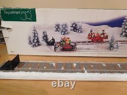 Dept 56 North Pole Animated Loading the Sleigh #56.52732 Works Perfectly