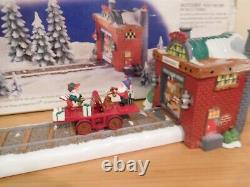 Dept 56 North Pole Animated Loading the Sleigh MIB