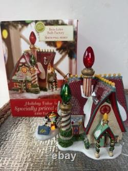 Dept. 56 North Pole Brite Lites Bulb Factory Lighted Building with Box & accessory