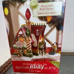 Dept. 56 North Pole Brite Lites Bulb Factory Lighted Building with Box & accessory