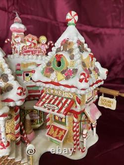 Dept 56 North Pole Christmas Sweet Shop #56.56791