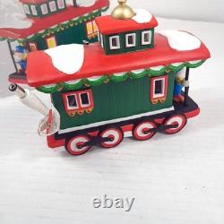Dept 56 North Pole Christmas Village NORTHERN LIGHTS CABOOSE 4050968 READ