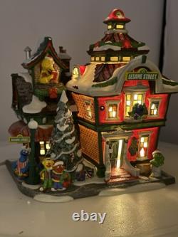 Dept 56 North Pole Christmas Village Sesame Street North Pole Building, Big Bird