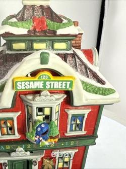 Dept 56 North Pole Christmas Village Sesame Street North Pole Building, Big Bird