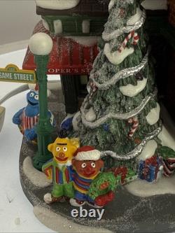 Dept 56 North Pole Christmas Village Sesame Street North Pole Building, Big Bird