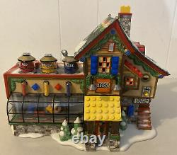 Dept 56 North Pole LEGO Building Creation Station 56735 Little Builders 56810