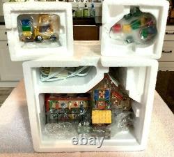 Dept 56 North Pole LEGO Building Creation Station, Little Builders & Brick Lift