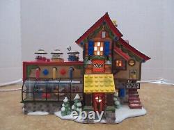 Dept. 56 North Pole Lego Building Creation Station #56.56735 Interior Scene