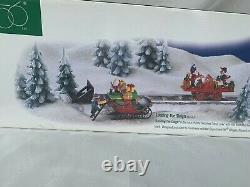 Dept 56 North Pole Loading the Sleigh New Mint in Box
