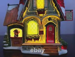 Dept 56 North Pole Millie's Mistletoe Box Set NIB, Sliver Series