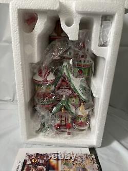 Dept 56 North Pole POINSETTIA PALACE NIB