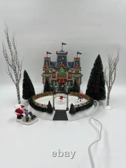 Dept 56 North Pole Series Glacier Park Pavilion Xmas Village Holiday Gift Set