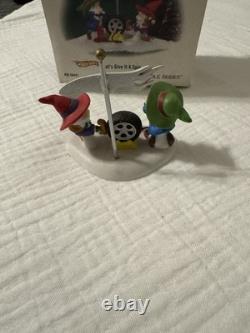 Dept 56 North Pole Series Hot Wheels Custom Car Shop 5656784 + Accessory WORKS