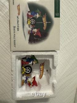 Dept 56 North Pole Series Hot Wheels Custom Car Shop 5656784 + Accessory WORKS