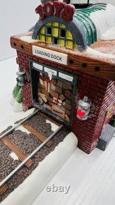 Dept 56 North Pole Series Loading The Sleigh Retired Excellent Condition