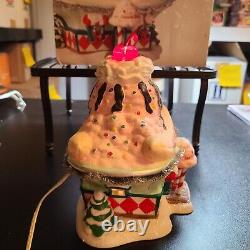 Dept 56 North Pole Series, Nana Splits Ice Cream Parlor