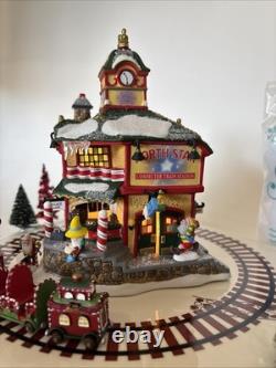 Dept 56 North Pole Series North Star Commuter Train Station #56782 Complete Set