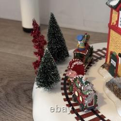 Dept 56 North Pole Series North Star Commuter Train Station #56782 Complete Set