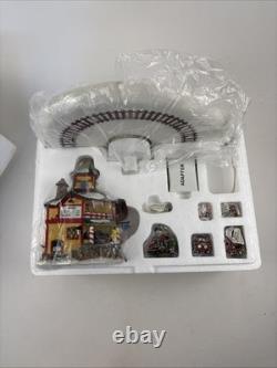 Dept 56 North Pole Series North Star Commuter Train Station #56782 Complete Set