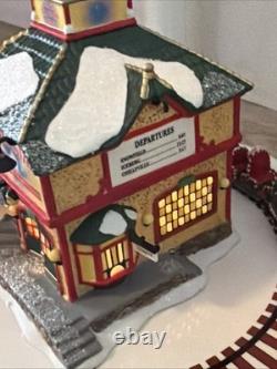 Dept 56 North Pole Series North Star Commuter Train Station #56782 Complete Set