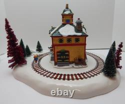 Dept 56 North Pole Series North Star Commuter Train Station #56782 Complete Set