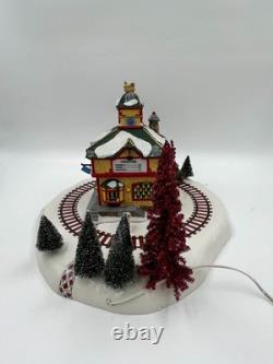 Dept 56 North Pole Series North Star Commuter Train Station Holiday Gift Set