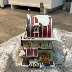 Dept. 56 North Pole Series Peppermint Pete's With Light No Box Or Accessory Flaw