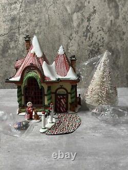 Dept 56 North Pole Series Santa's Sweet Shop Sweet Rock Candy & Visiting Center