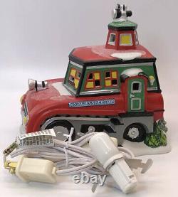 Dept 56 North Pole Series- Snow Inspector Station #4049201 Porcelain BN