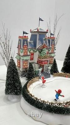 Dept 56 North Pole SeriesGlacier Park Pavilion Holiday Gift Set Please Read